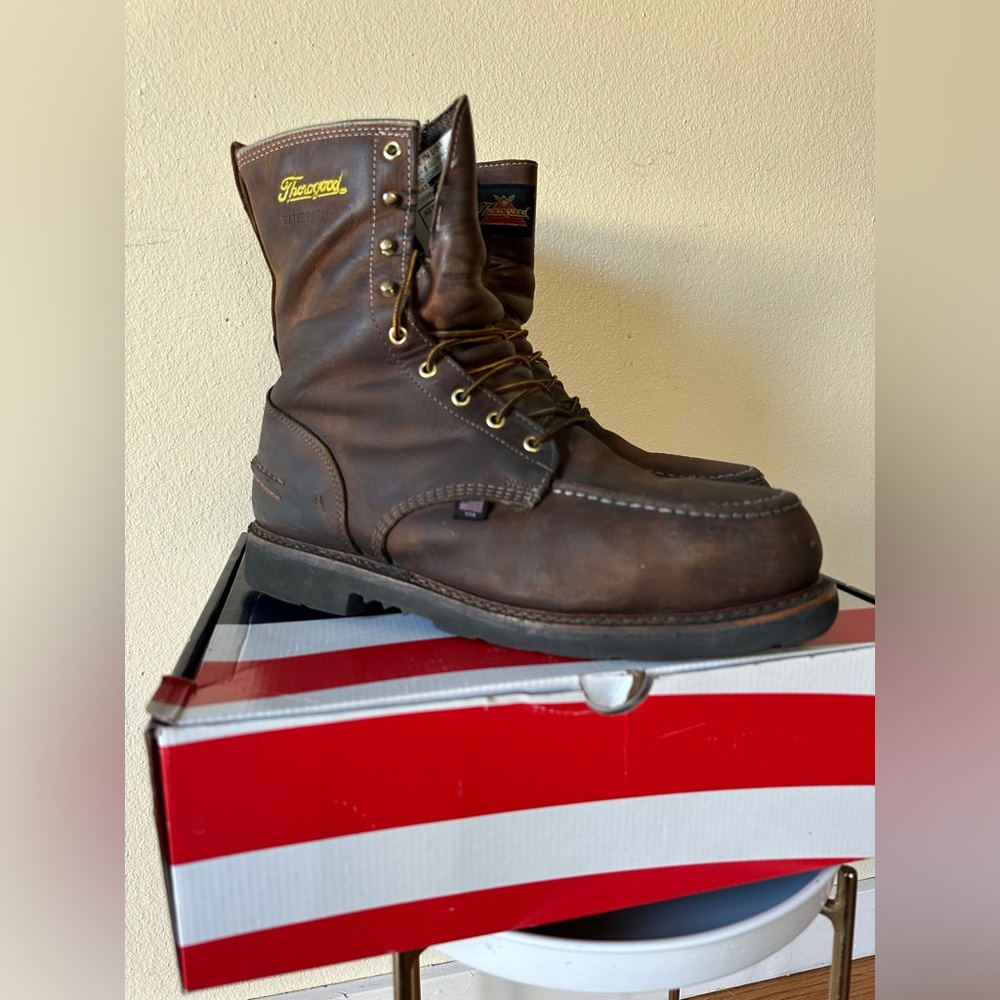 Thorogood 8” Moc Safety Toe Size 12 EE Union Made USA Crazy Horse 804-3898